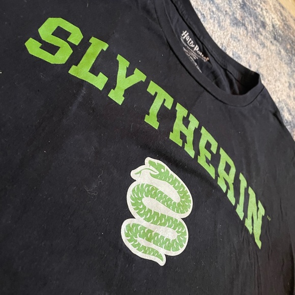 Slytherin House Shirt 🐍 - Picture 2 of 5